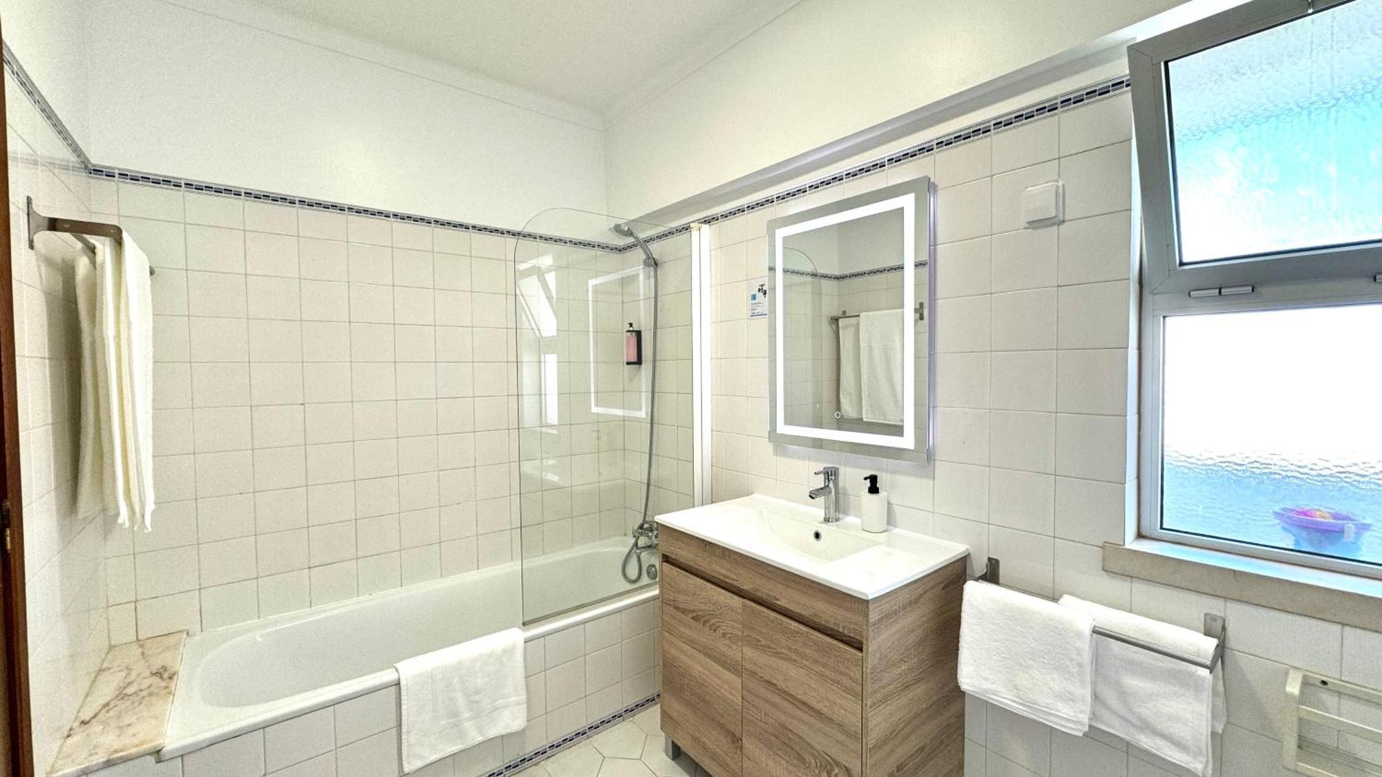 Praia Da Rocha, 605 Concorde, Charming Apartment With Sea View, Internet And Parking, By Ig Portimão Exterior foto